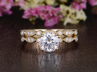 1.0 CT Round Cut Solitaire Milgrain Style Moissanite Bridal Ring Set - violetjewels
