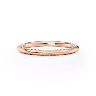 Unique wedding band with round diamonds – modern and artistic design