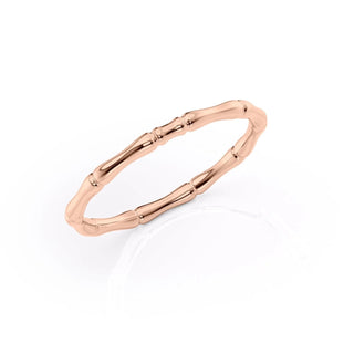 Classic plain wedding band with polished finish – timeless unisex design