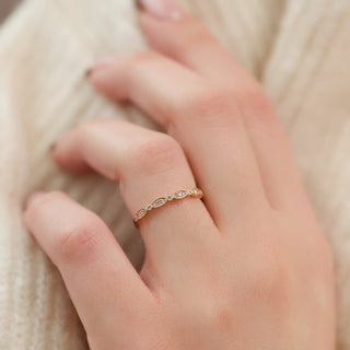 Round diamond milgrain wedding band – vintage-inspired with intricate detailing