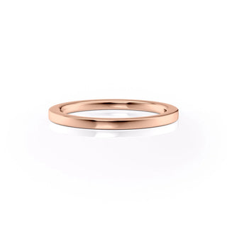 Plain wedding band in polished 14K gold – minimalist and timeless design