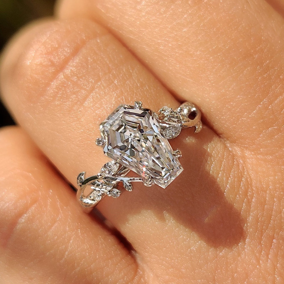 2.0 CT Coffin Diamond Majestic Nature Inspired Solitaire Engagement Ring