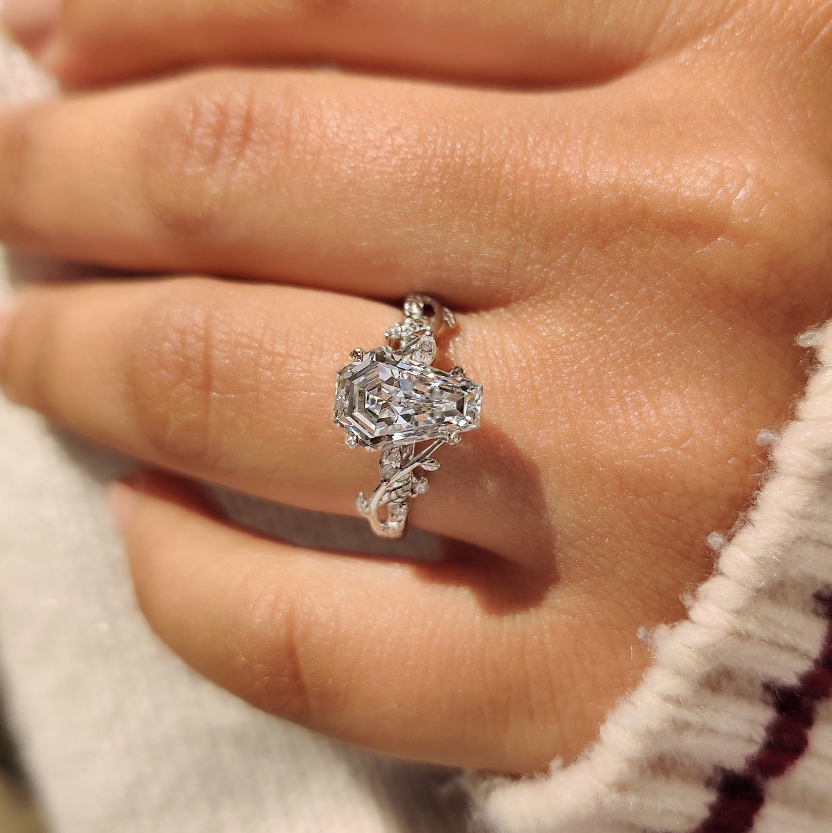 2.0 CT Coffin Diamond Majestic Nature Inspired Solitaire Engagement Ring