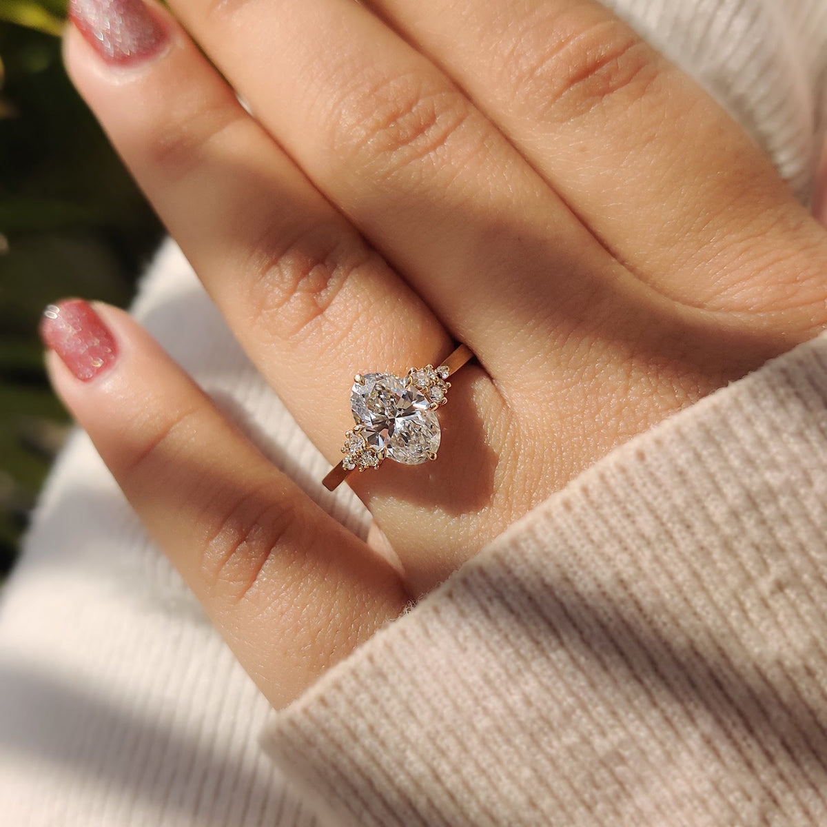 2.0 CT Oval Diamond Illuminated Cluster Engagement Ring