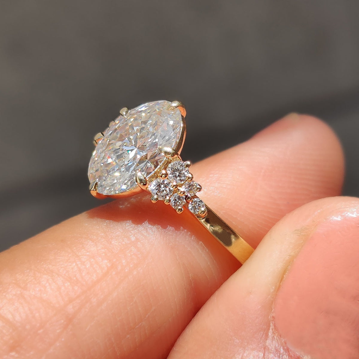 2.0 CT Oval Diamond Illuminated Cluster Engagement Ring