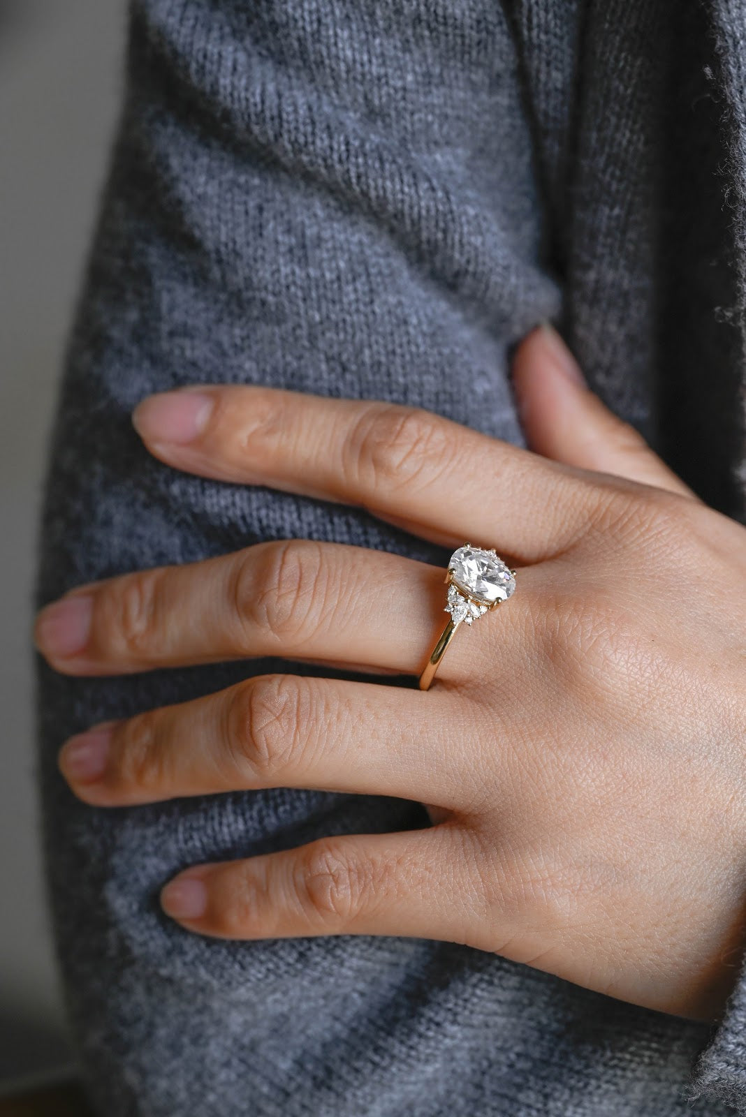 2.0 CT Oval Diamond Round Accent Cluster Engagement Ring