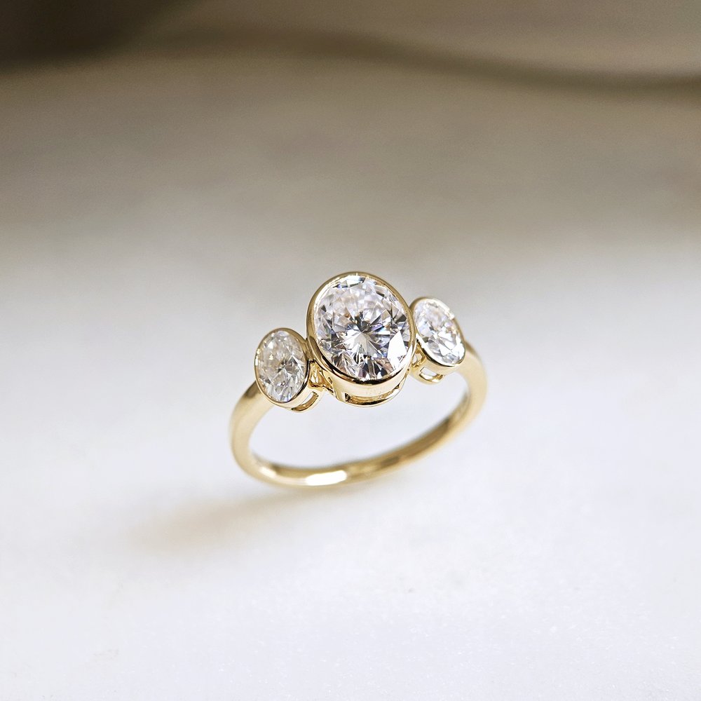 4.0 CT Oval Cut Three Stone Moissanite Engagement Ring