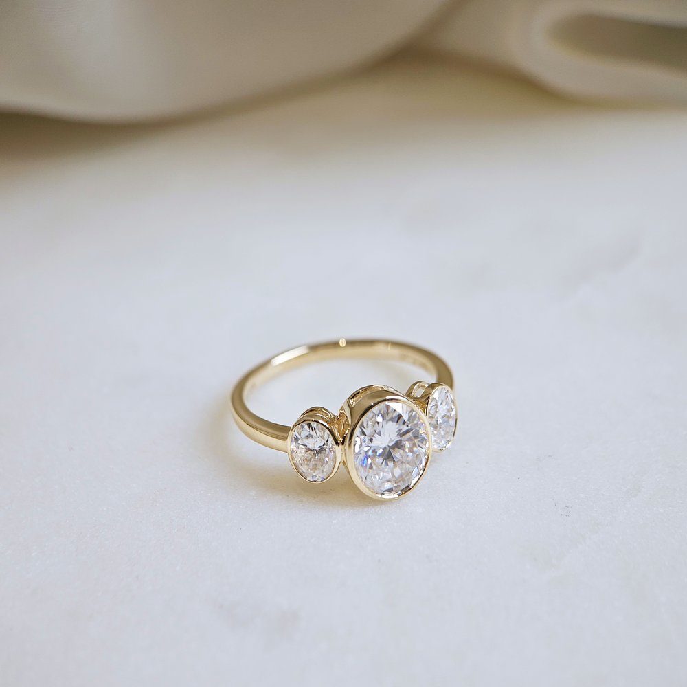 4.0 CT Oval Cut Three Stone Moissanite Engagement Ring