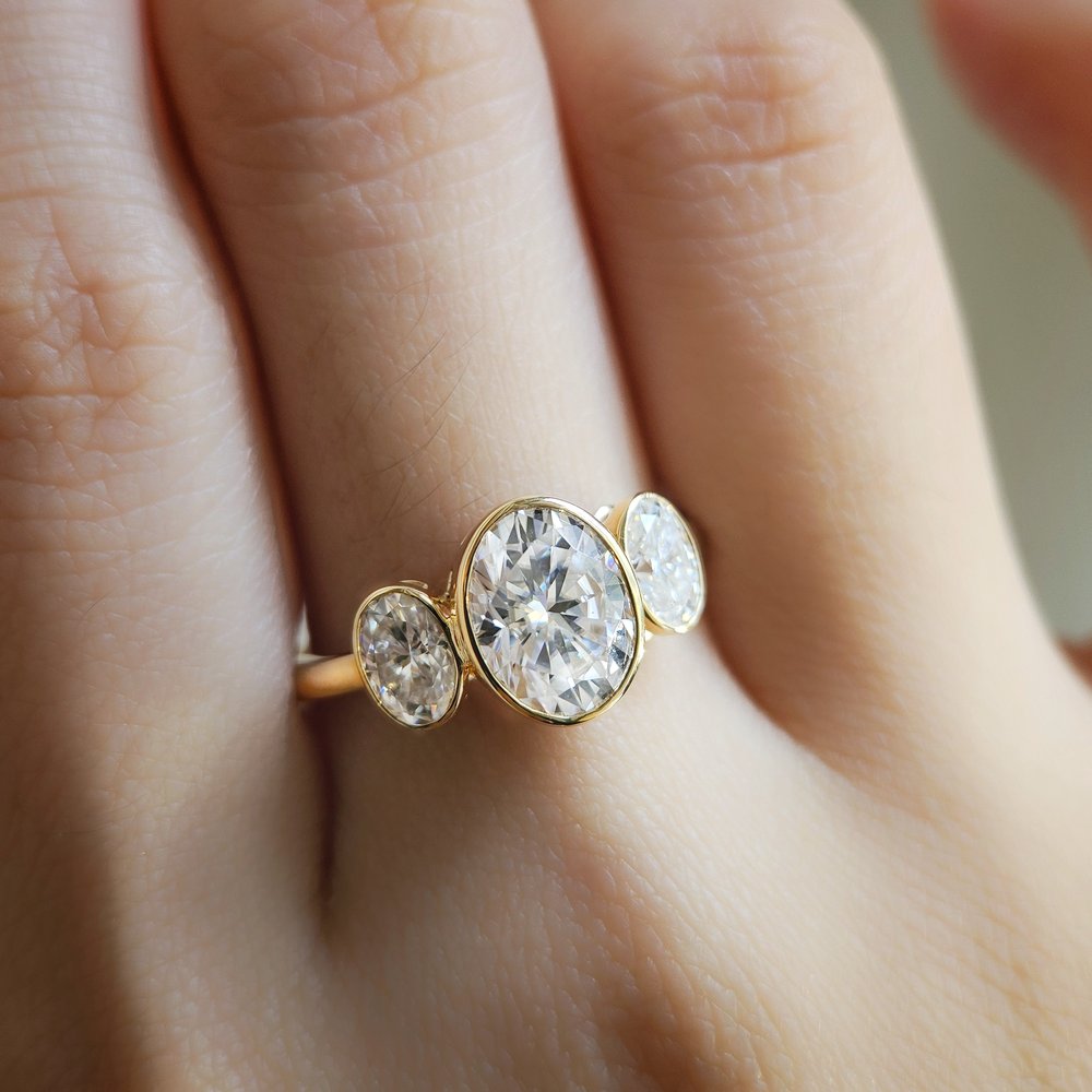 4.0 CT Oval Cut Three Stone Moissanite Engagement Ring