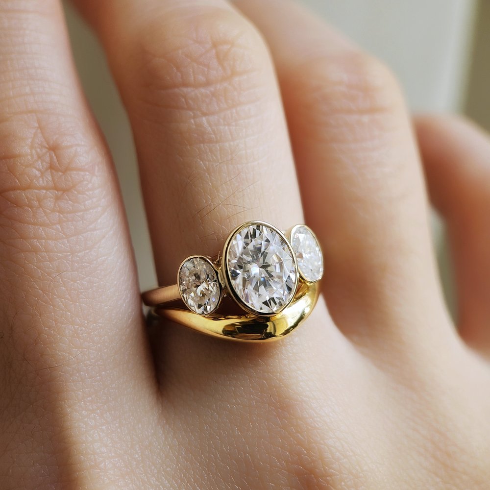 4.0 CT Oval Cut Three Stone Moissanite Engagement Ring