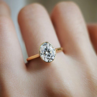 2.0 CT  Oval Cut Solitaire Style Moissanite Engagement Ring