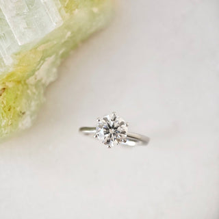 2.0 CT Round Cut Solitaire Moissanite Engagement Ring