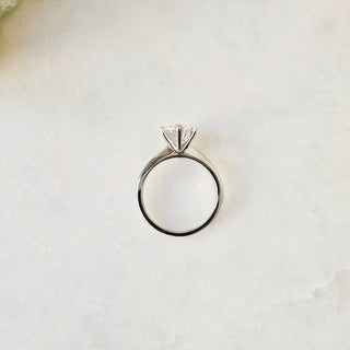 2.0 CT Round Cut Solitaire Moissanite Engagement Ring
