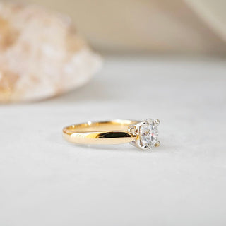 1.20 CT Round Cut Solitaire Moissanite Engagement Ring