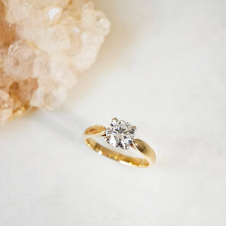 1.20 CT Round Cut Solitaire Moissanite Engagement Ring