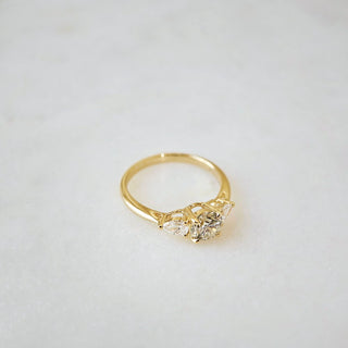 1.0 CT Round Cut Three Stone Moissanite Engagement Ring
