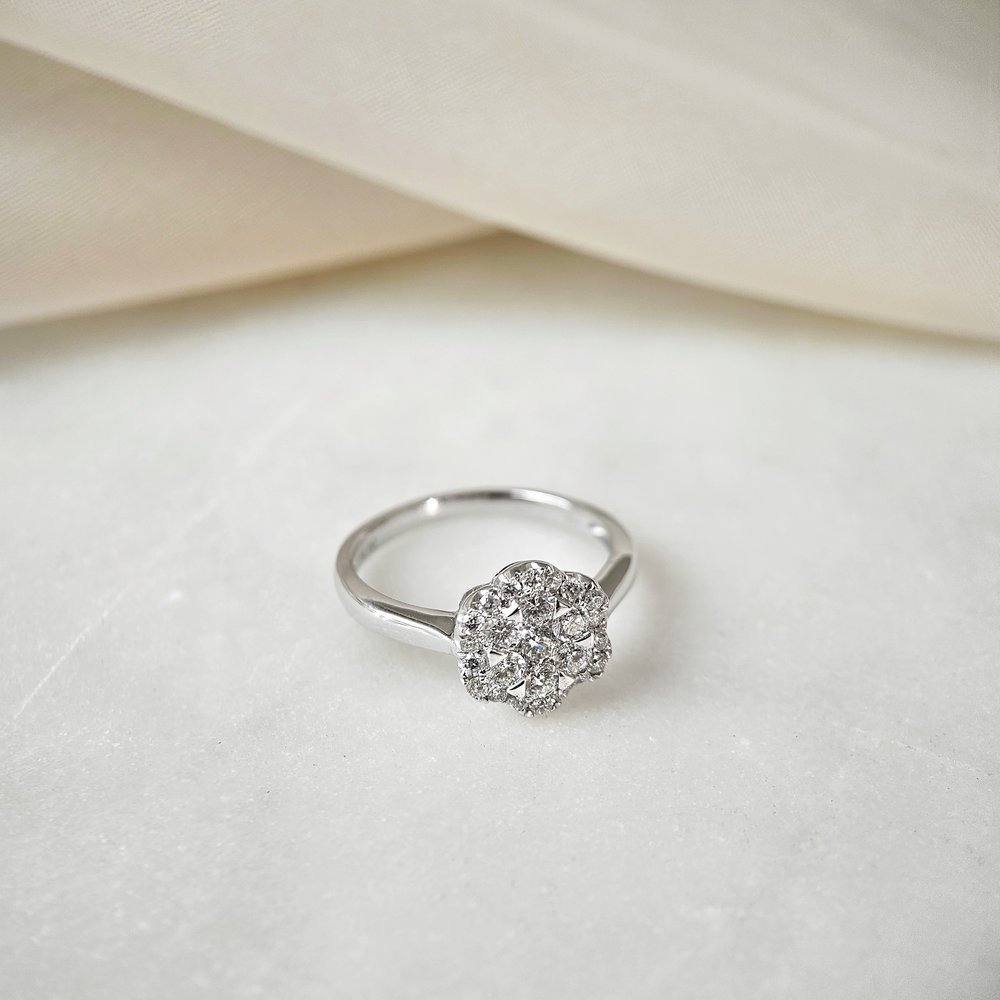 0.74 CT Round Cluster Moissanite Engagement Ring