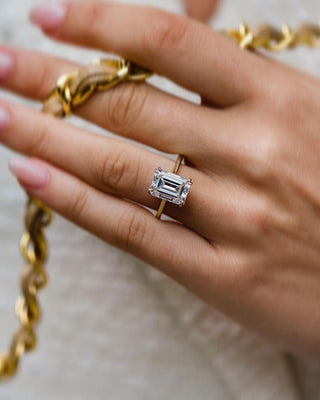 4.60 CT Emerald Cut Solitaire Moissanite Engagement Ring - violetjewels