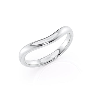 Curved plain wedding band with smooth polished finish – minimalist and elegant design