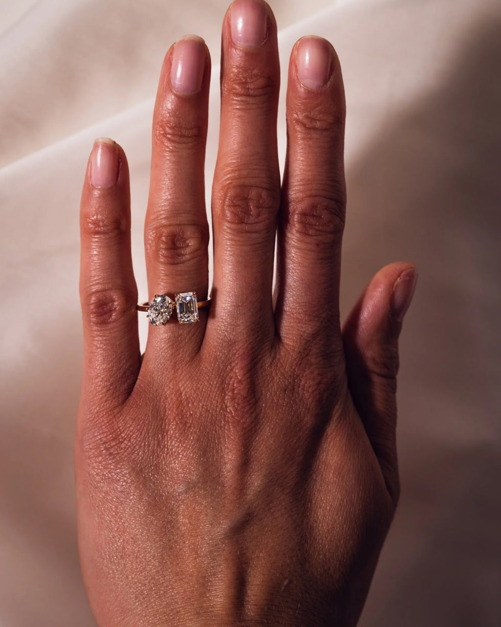 3.0 CT Oval and Emerald Diamond Contrast Toi et Moi Engagement Ring