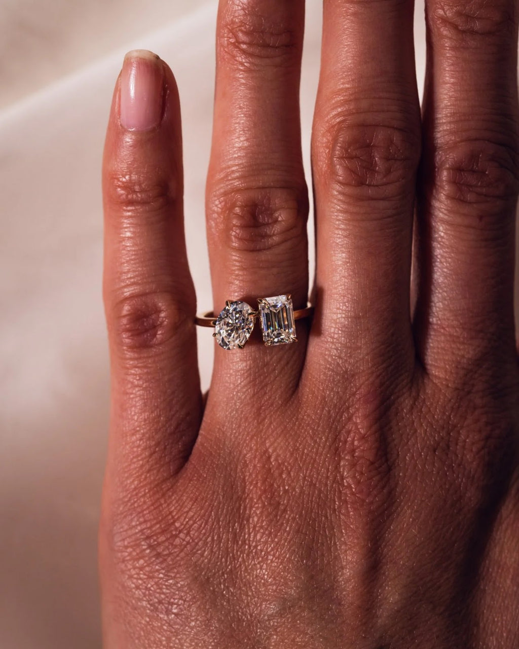 3.0 CT Oval and Emerald Diamond Contrast Toi et Moi Engagement Ring