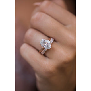 4.0 CT Oval Solitaire Moissanite Engagement Ring - violetjewels