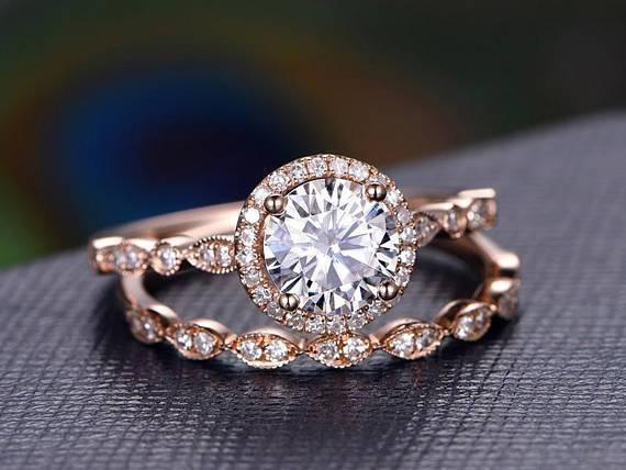 0.75 CT Round Halo Pave Moissanite Bridal Ring Set - violetjewels