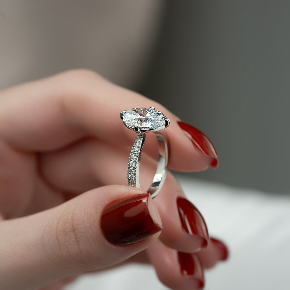2.0-4.0 CT Oval Lab Grown Diamond Vintage Engagement Ring