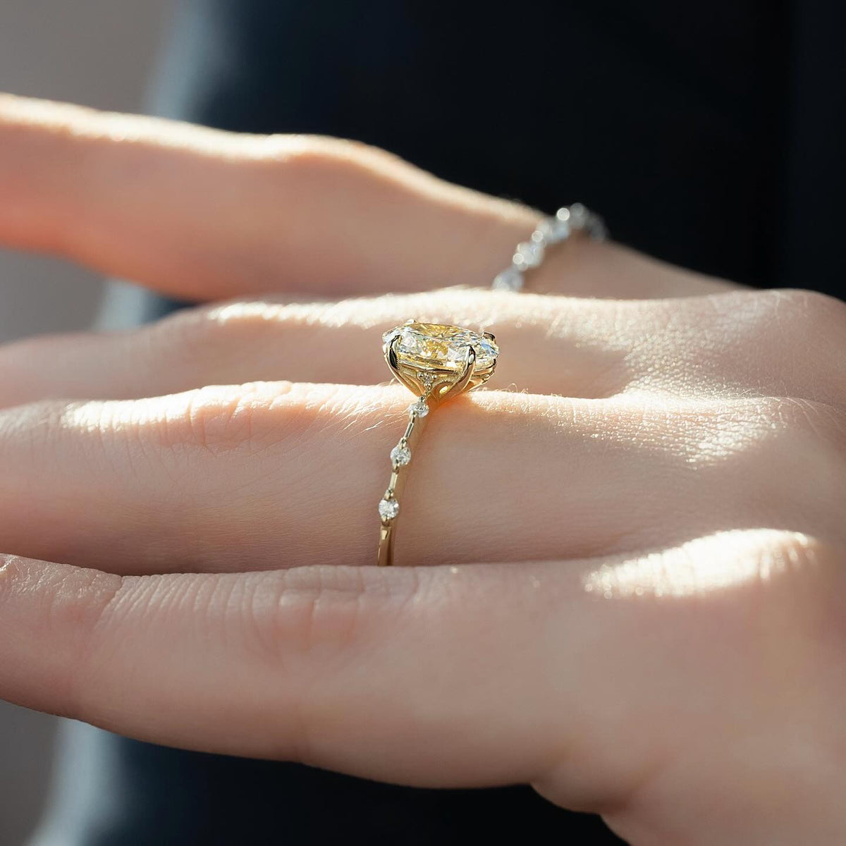 1.0-3.0 CT Elongated Cushion Lab Grown Diamond Dainty Engagement Ring