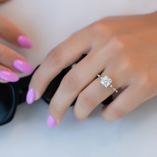 1.0-3.0 CT Cushion CVD Diamond Dainty Engagement Ring