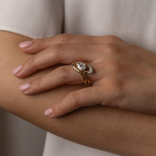 Unique Curved Stacking Round Diamonds Wedding Band