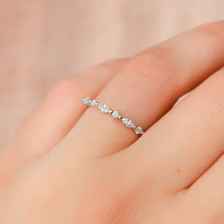 Dainty wedding band with round and marquise diamonds – delicate and elegant design