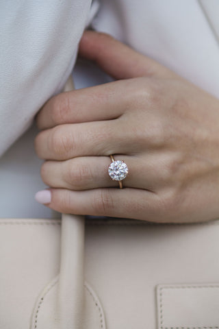 3.0 CT Round Solitaire Moissanite Engagement Ring - violetjewels