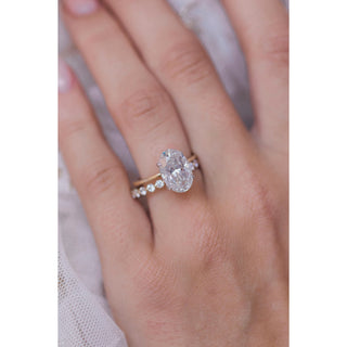 4.0 CT Oval Solitaire Moissanite Engagement Ring - violetjewels