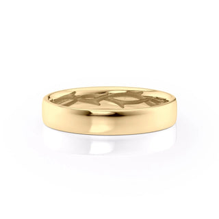 Minimalist plain wedding band with smooth polished finish – timeless unisex ring