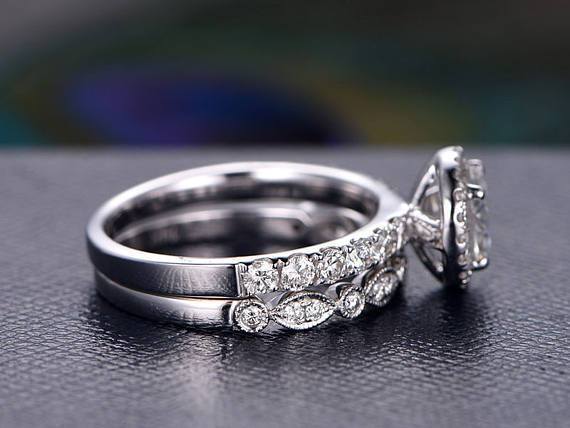 1.0 CT Round Cut Halo Moissanite Bridal Ring Set - violetjewels