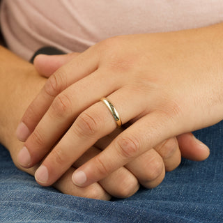 Plain classic wedding band for men – sleek and timeless masculine design