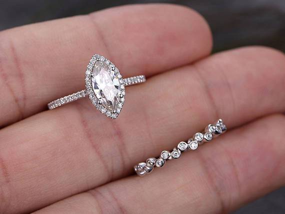 1.0 CT Marquise Cut Halo Moissanite Bridal Ring Set - violetjewels