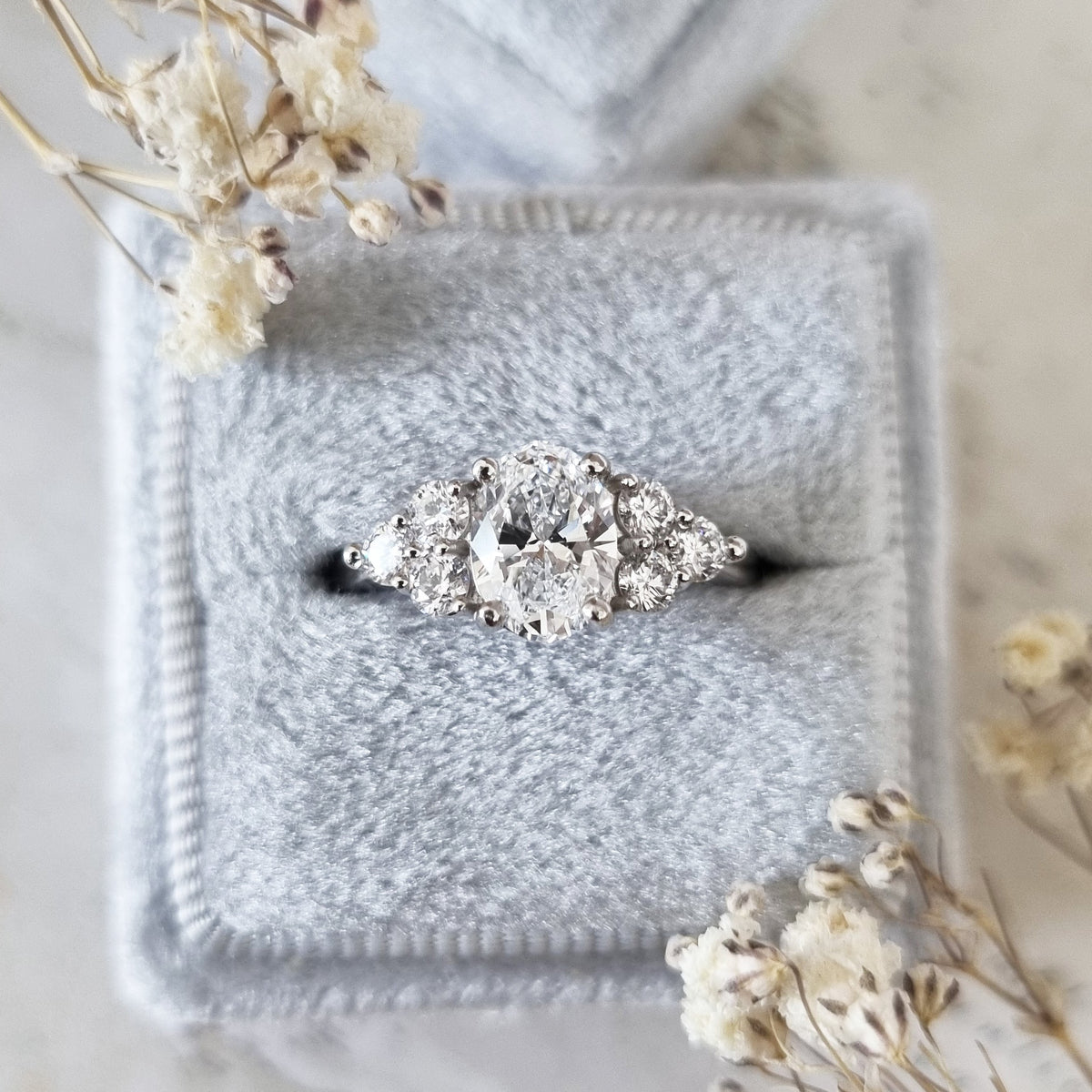 1.0 CT Oval Cut Cluster F/VS1 Lab Grown Diamond Engagement Ring - violetjewels