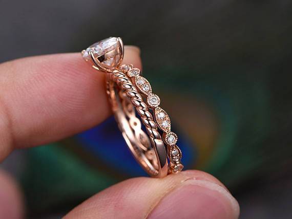 0.75 CT Round Solitaire Twisted Pave Moissanite Bridal Ring Set - violetjewels