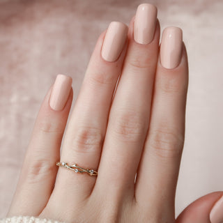 Round diamond twig wedding band with nature-inspired design – delicate and unique