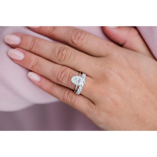 4.0 CT Oval Solitaire Moissanite Engagement Ring - violetjewels