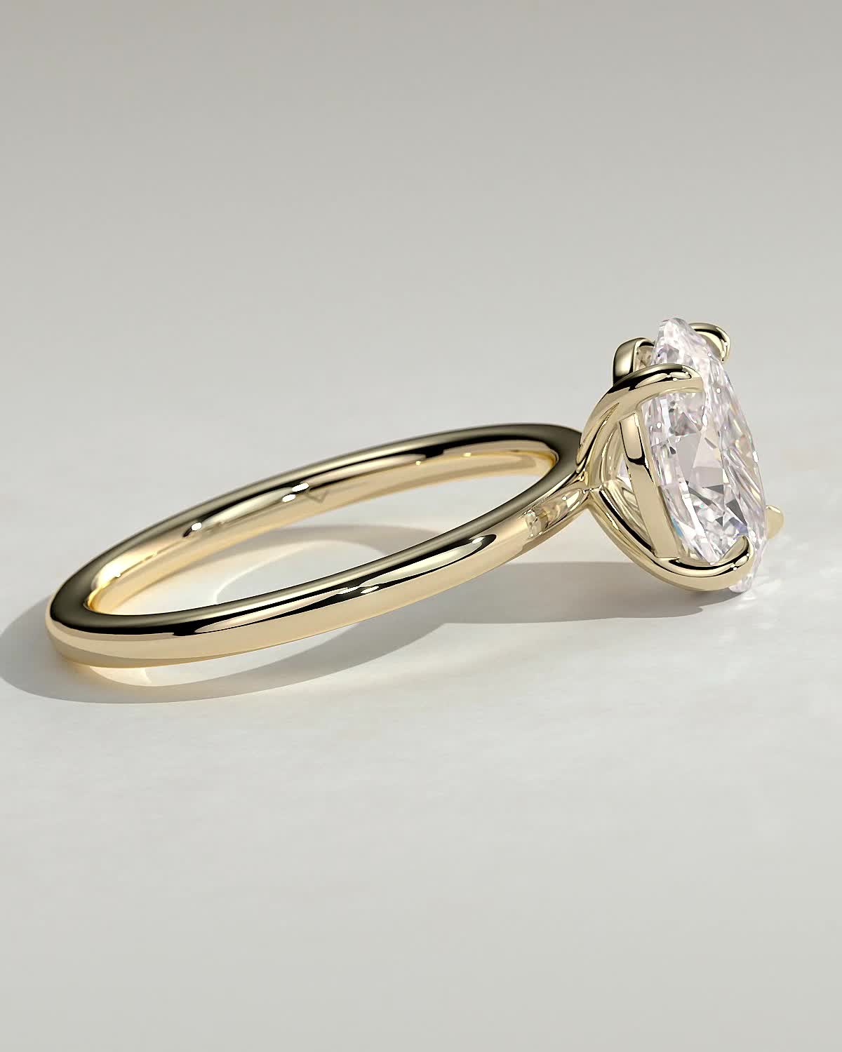 Oval Cut Diamond Claw Solitaire Engagement Ring