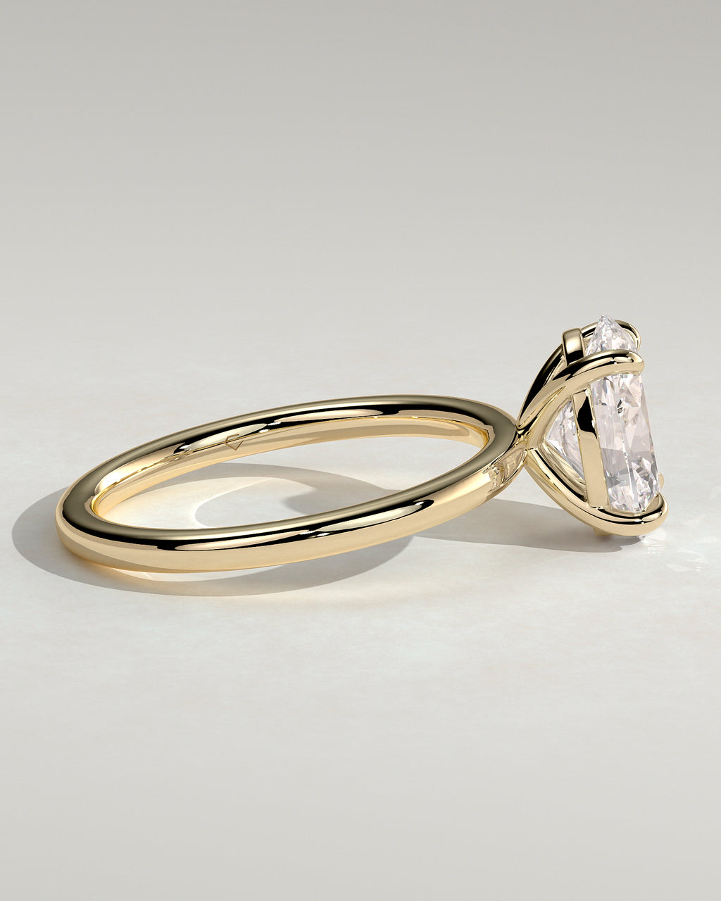 Oval Cut Diamond Claw Solitaire Engagement Ring