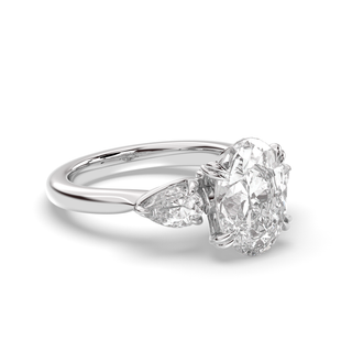 1.5 CT  Oval F-VS1 Diamond Solitaire Engagement Ring