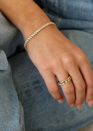 Plain Curved Wedding Band