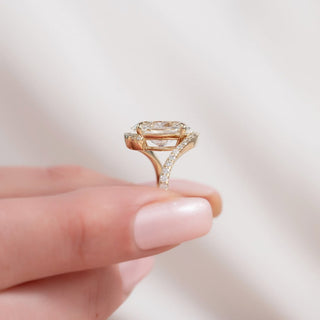1.0-3.0 CT Oval CVD Diamond Bypass Setting Engagement Ring
