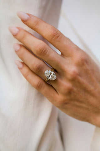 3.0-5.0 CT Oval Shaped Lab Grown Diamond Hidden Halo Engagement Ring