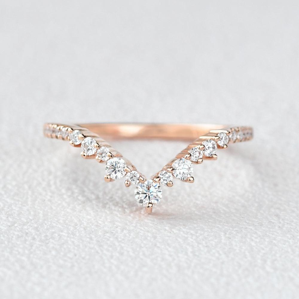0.25 CT Round Cut Curved Moissanite Wedding Band - violetjewels