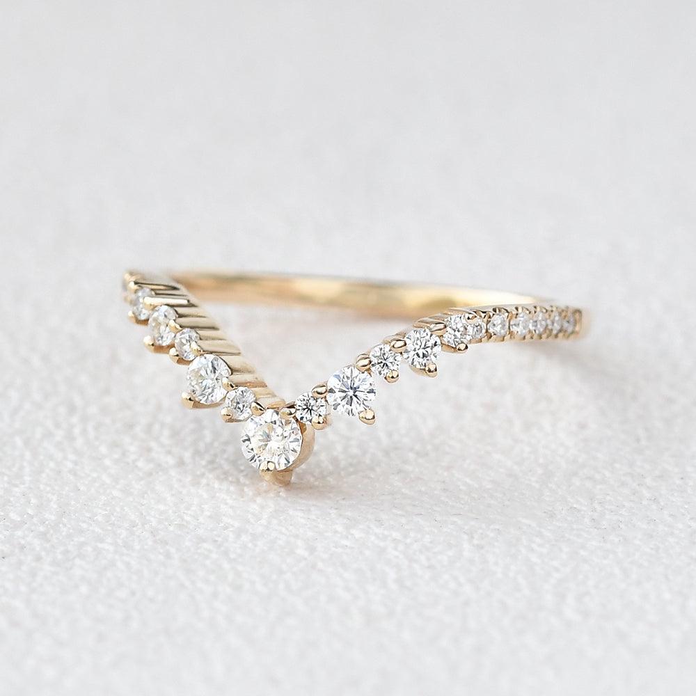 0.25 CT Round Cut Curved Moissanite Wedding Band - violetjewels